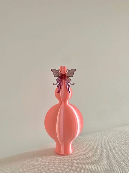 Gourd-shaped decorative vase decorated with pastel-colored patterns